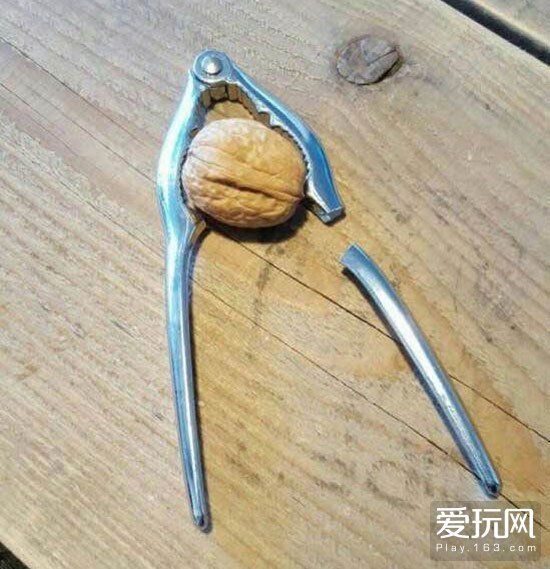 有点硬一个邪恶的网站_半夜1点丁丁硬_肚子硬有点出血是临产征兆吗