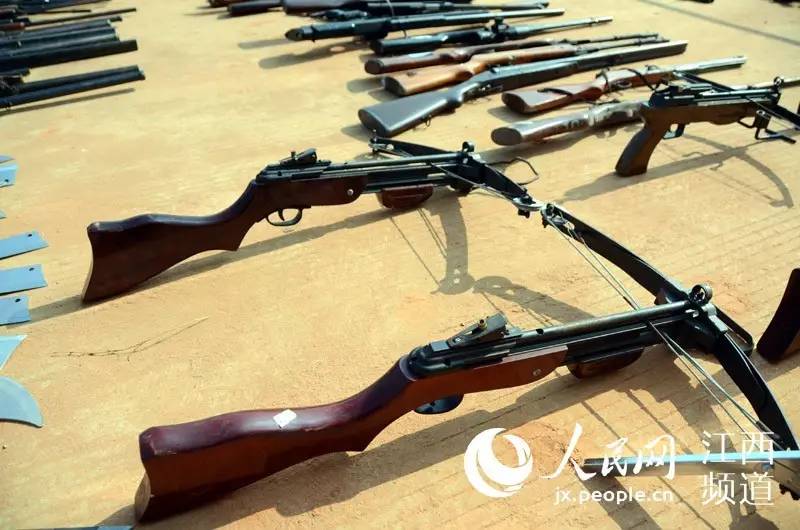 射击用的弩_射钉枪和弩哪个厉害_枪弩原理