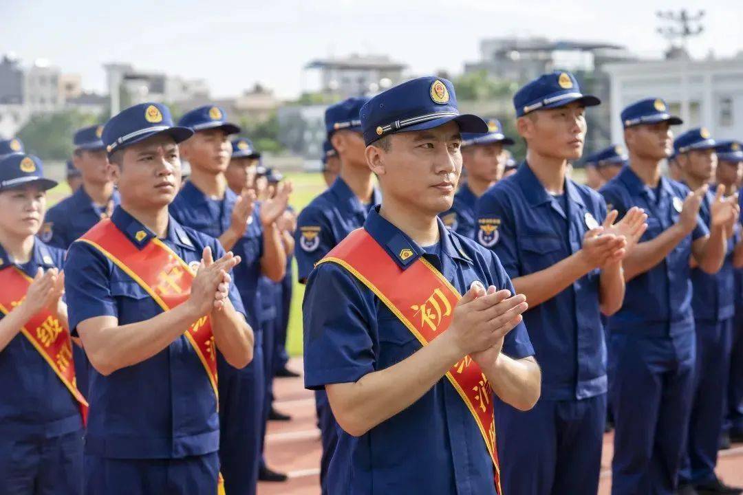 明日方舟资深干员tag搭配_明日方舟中资深干员_明日方舟资深干员tag最新