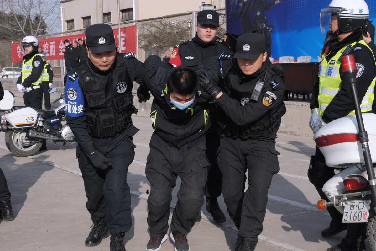 VR特警3：未来犯罪现场亲临体验！