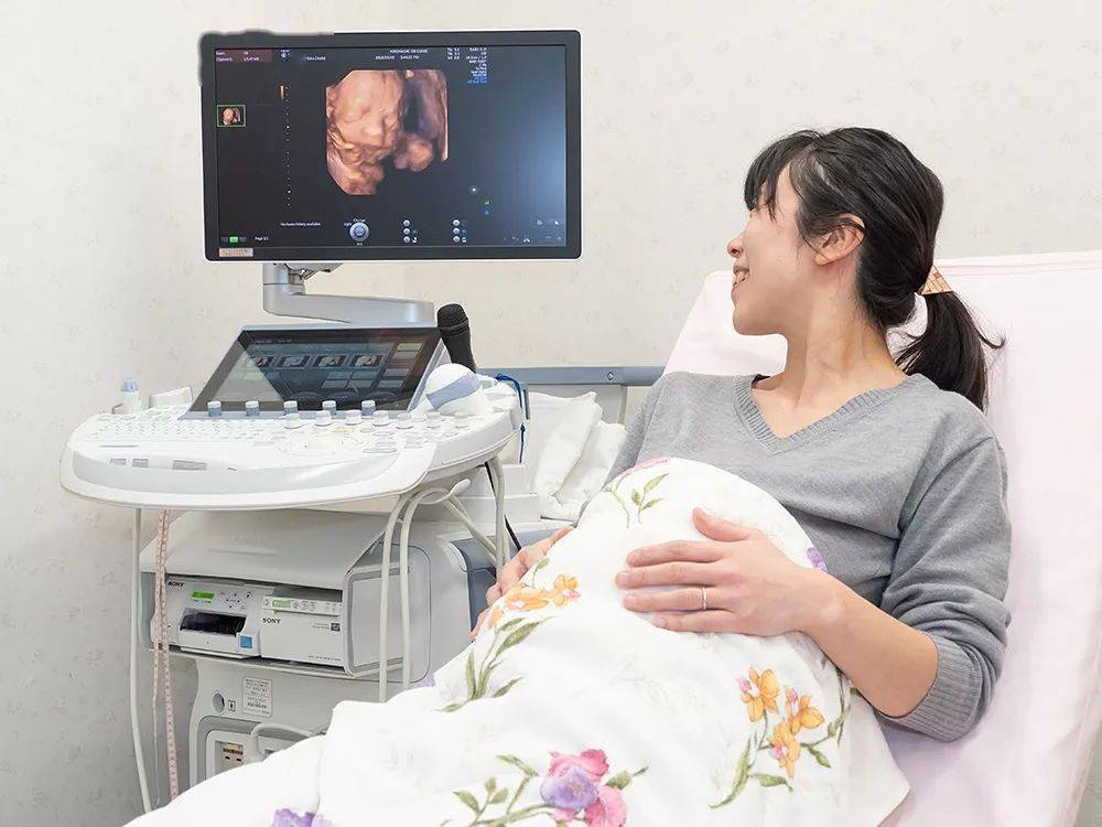 胎宝宝b超视频_可爱胎宝宝b超_b超胎儿