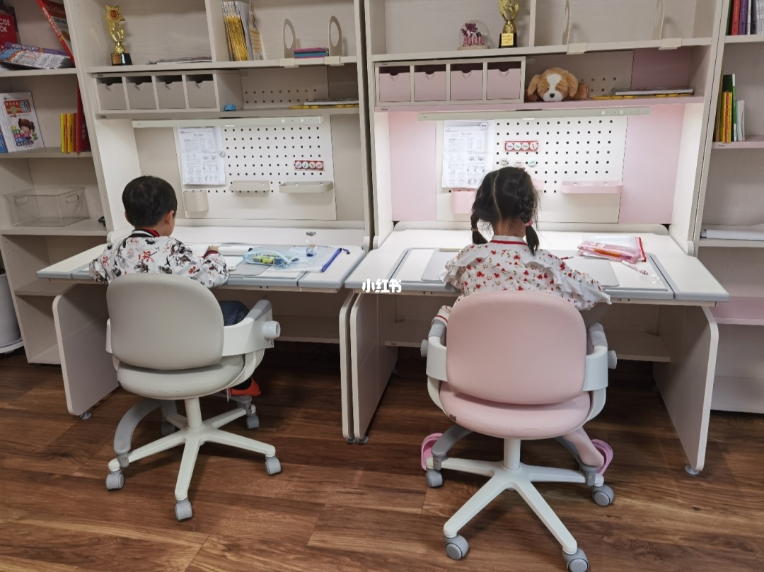 妹妹的房间_哥哥叫妹妹到他房间_妹妹房间恐怖游戏结尾