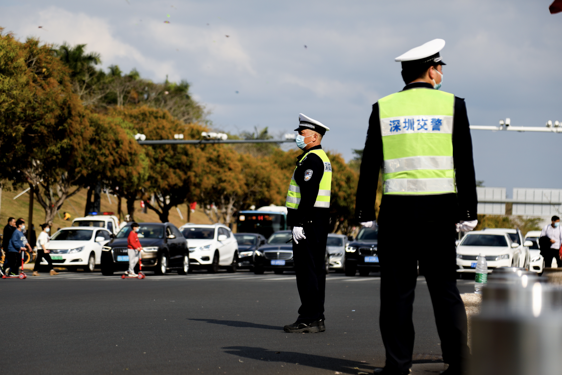 海南椰城交警电话_椰城交警官网_椰城交警
