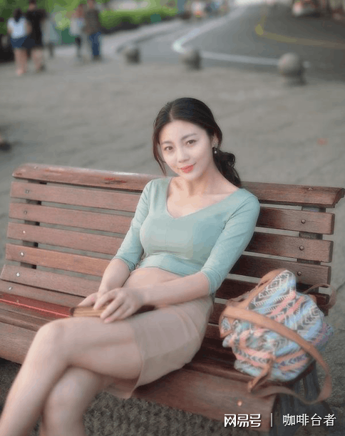 妙不可言！享受美女照片的极致体验