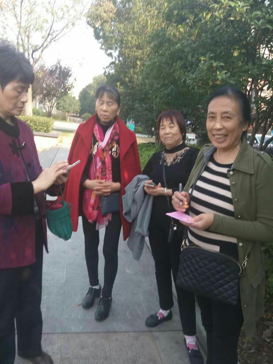 邻居你好游戏解说_邻居你好游戏视频_你好邻居游戏