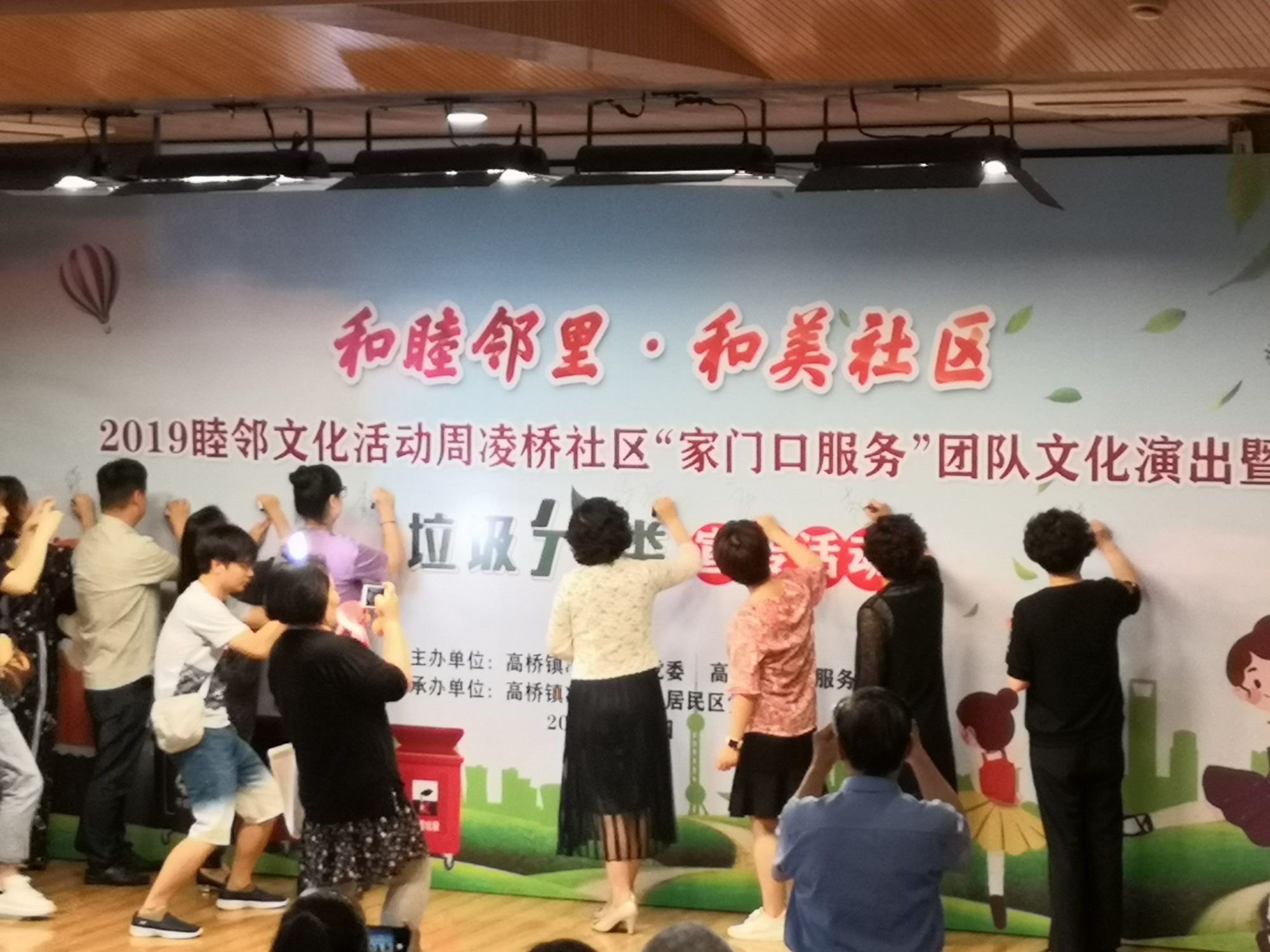 邻居你好游戏解说_你好邻居游戏_邻居你好游戏视频