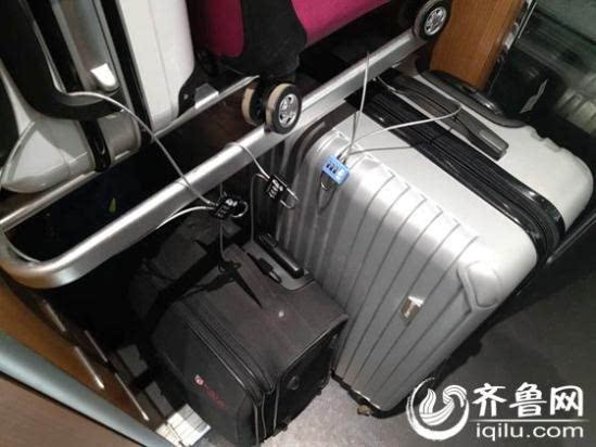 模拟高铁游戏手机版_高铁模拟游戏视频_高铁上丢失手机模拟游戏