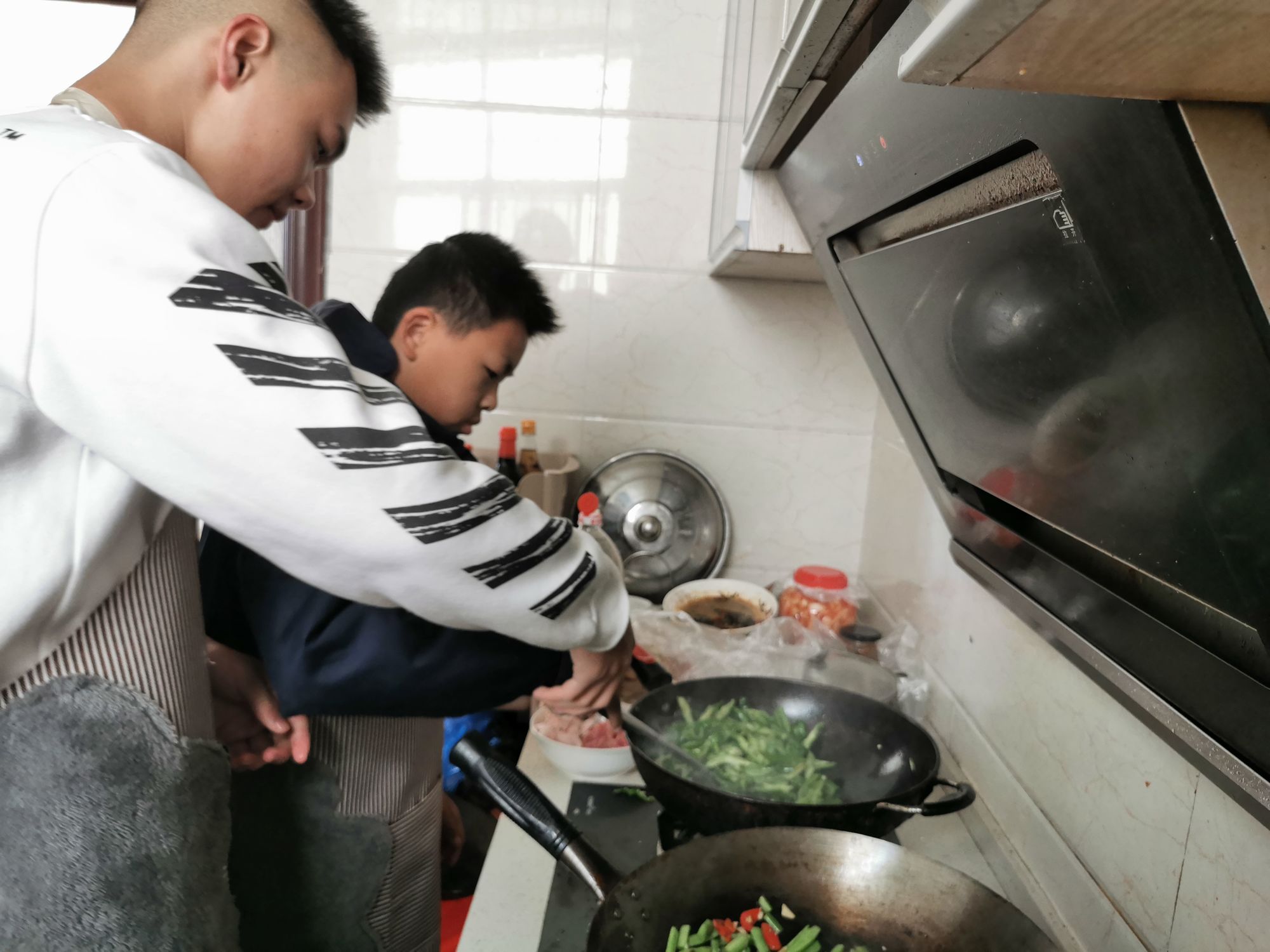 服务员做饭的手机游戏下载_做饭那个游戏叫啥了_做饭厨师游戏