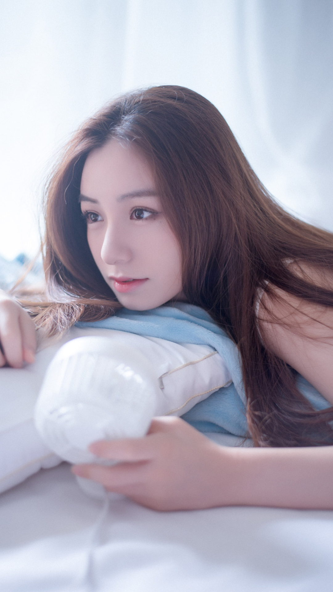 电眼美女游戏手机版-探索手机游戏界的电眼美女
