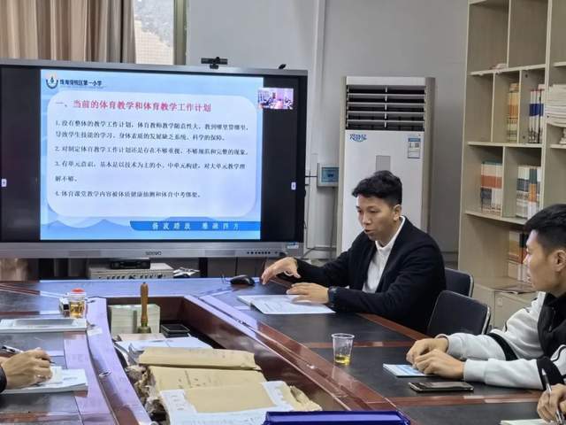 不打游戏看视频用什么手机_视频打手机看游戏用哪个软件_手机视频玩游戏