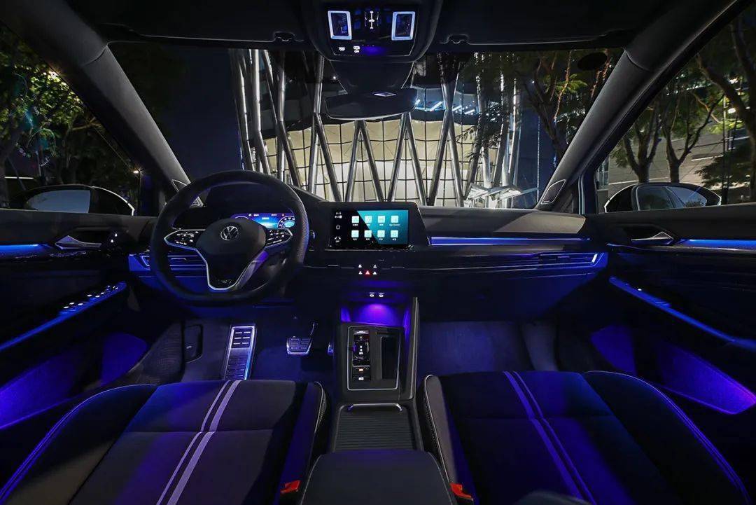 vr哪些游戏能在手机上玩_用手机玩的vr游戏_手机可以用vr打游戏