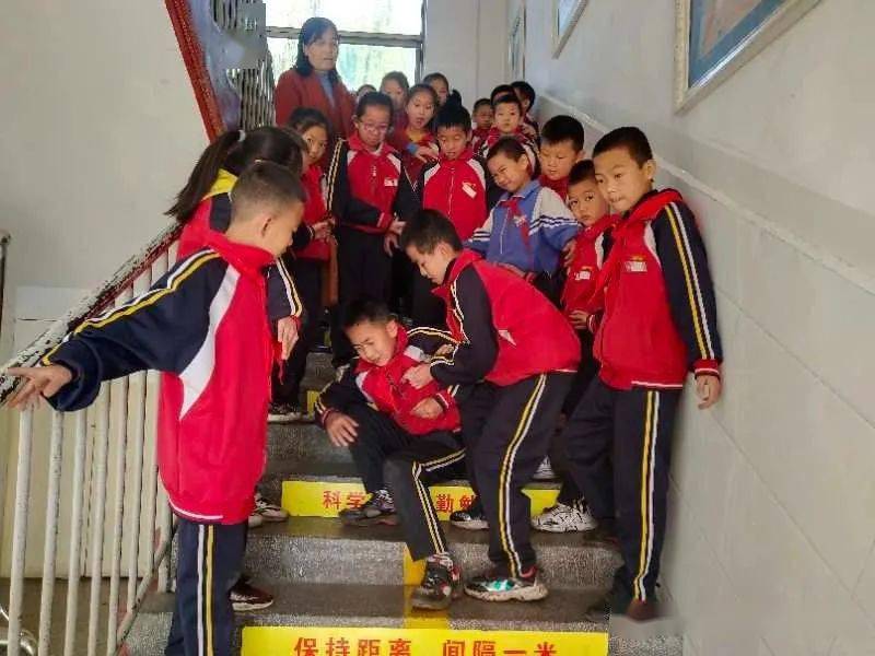 全国中小学安全日_全国中小学安全月_中小学全国安全教育