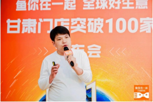 大白游戏解说陈大白_陈大白游戏解说买苹果手机_大白苹果手机壁纸