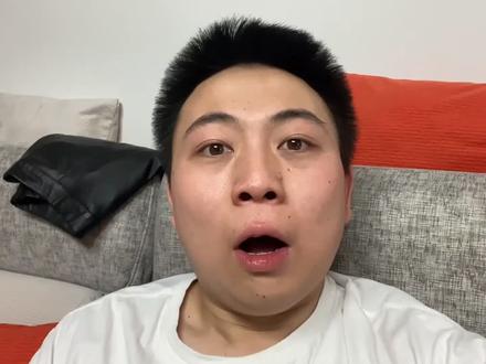 陈大白游戏解说买苹果手机_大白苹果手机壁纸_大白游戏解说陈大白