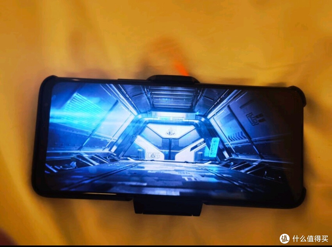 rog游戏手机外设_rog外设好吗_手机外设玩游戏