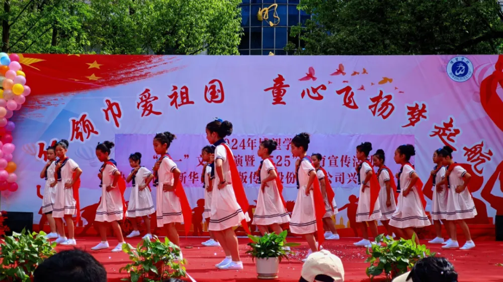 腊月初五出生的男孩什么命_腊月狗女_腊月二十九