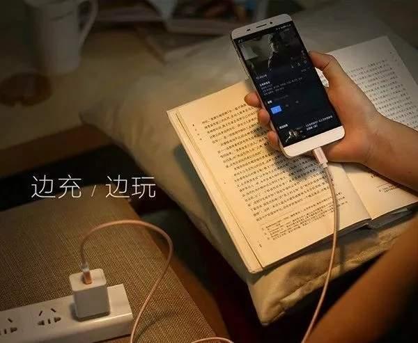 接收打手机信息游戏怎么设置_边打游戏边接收信息的手机_接收打手机信息游戏的软件
