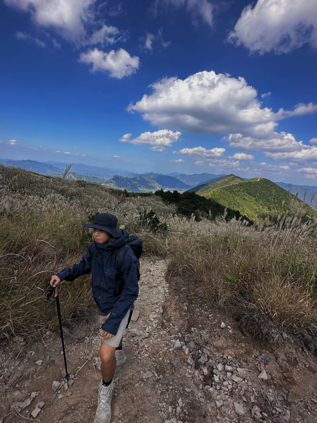 光之山：时间见证者、大自然诗人与灵魂避难所