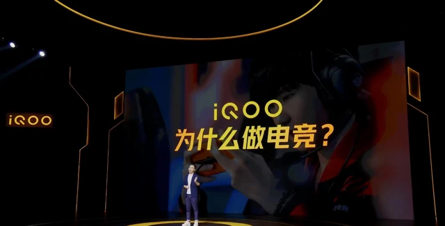 女生打游戏手机_姑娘玩手机游戏怎么办_13岁姑娘玩手机游戏